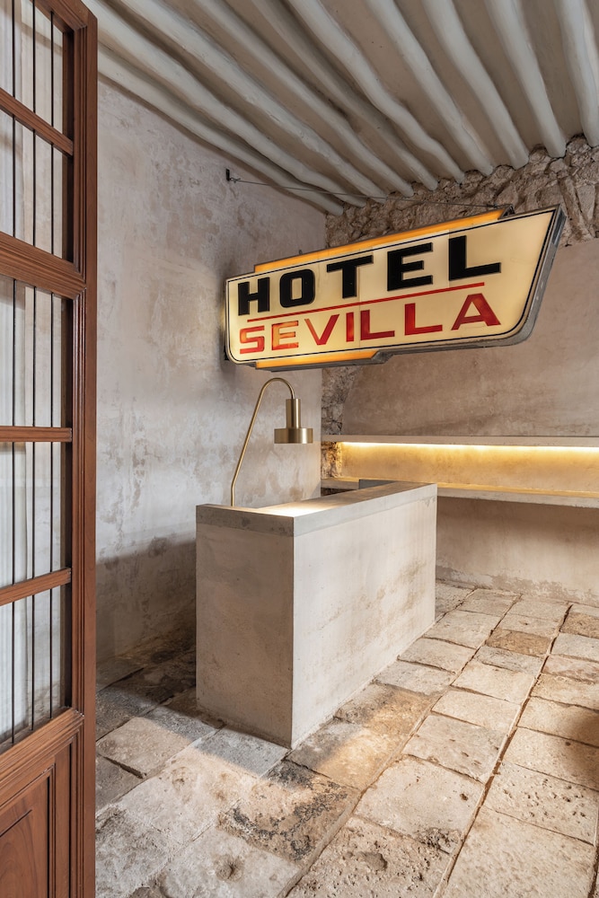 Hotel Sevilla — Merida — photo 3