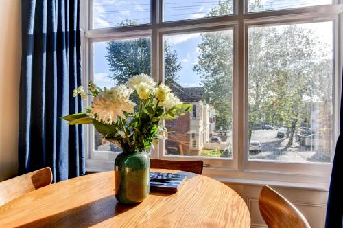 Central Worthing apartment — 4-Star Luxury Hotel in Worthing, United Kingdom