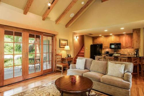 Clearwater Cottage 87 at Tamarack Resort by Casago McCall Donerightmanagement - photo 4