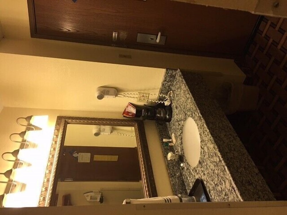 Baymont by Wyndham Paducah - photo 22
