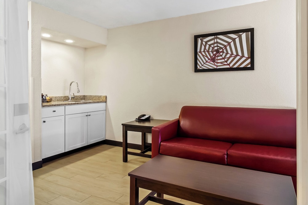 Red Roof Inn PLUS Jacksonville Southpoint - photo 22