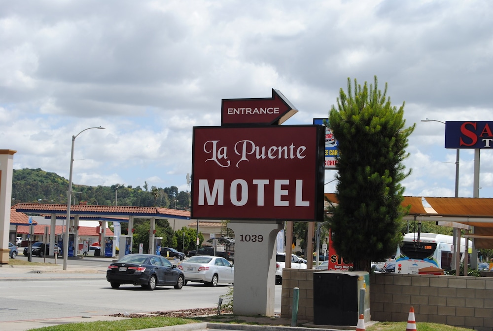 La Puente Inn Motel - photo 67
