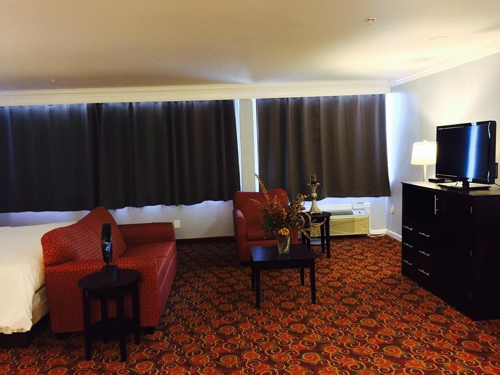 Peers Hotel - photo 5