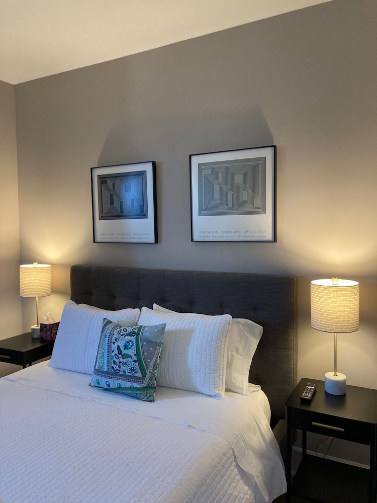 Howard Hotel - photo 15