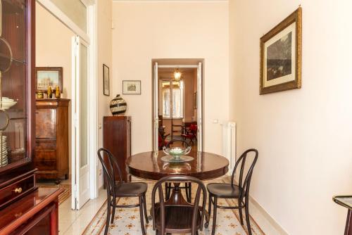 GuestHost Sapienza University Elegant Apartment — 4-Star Luxury Hotel in Rome, Italy