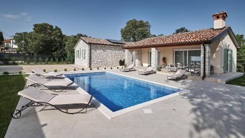 Villa Celtis by Villas Holiday — 4-Star Luxury Hotel in Groznjan, Croatia