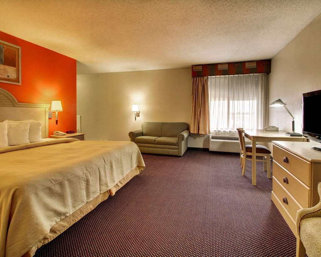 Quality Inn & Suites Hattiesburg North - photo 17