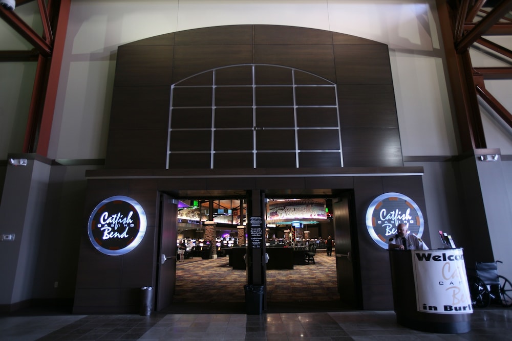 Fun City Resort Hotel - photo 31