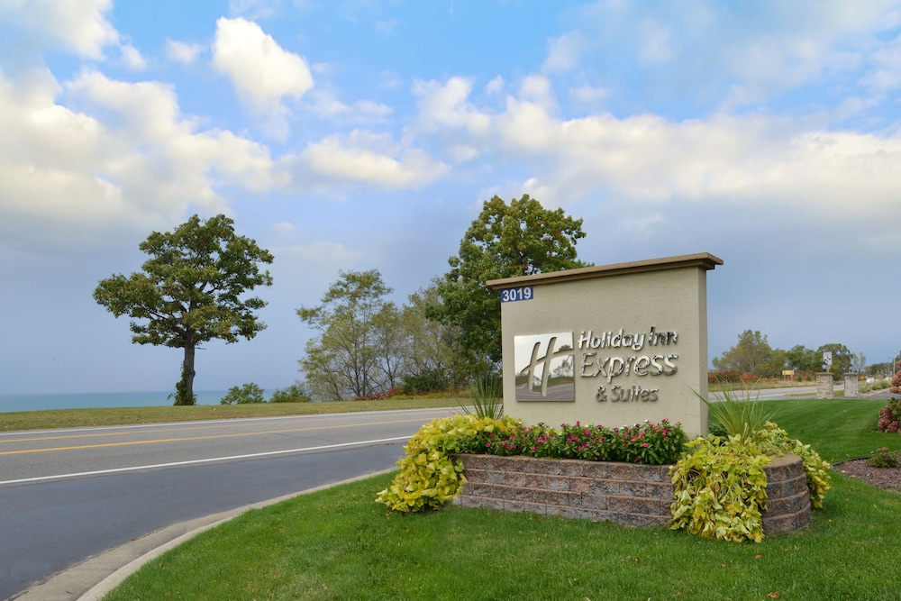 Holiday Inn Express & Suites St Joseph by IHG - photo 63