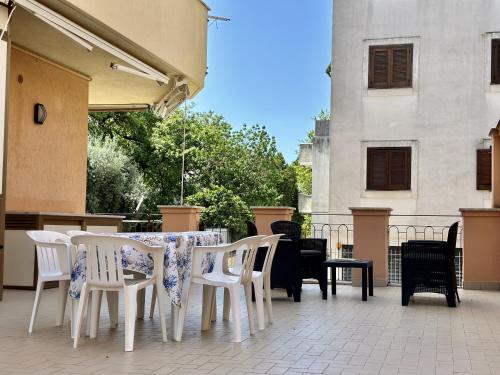 Holiday Casa — 4-Star Luxury Hotel in Sperlonga, Italy