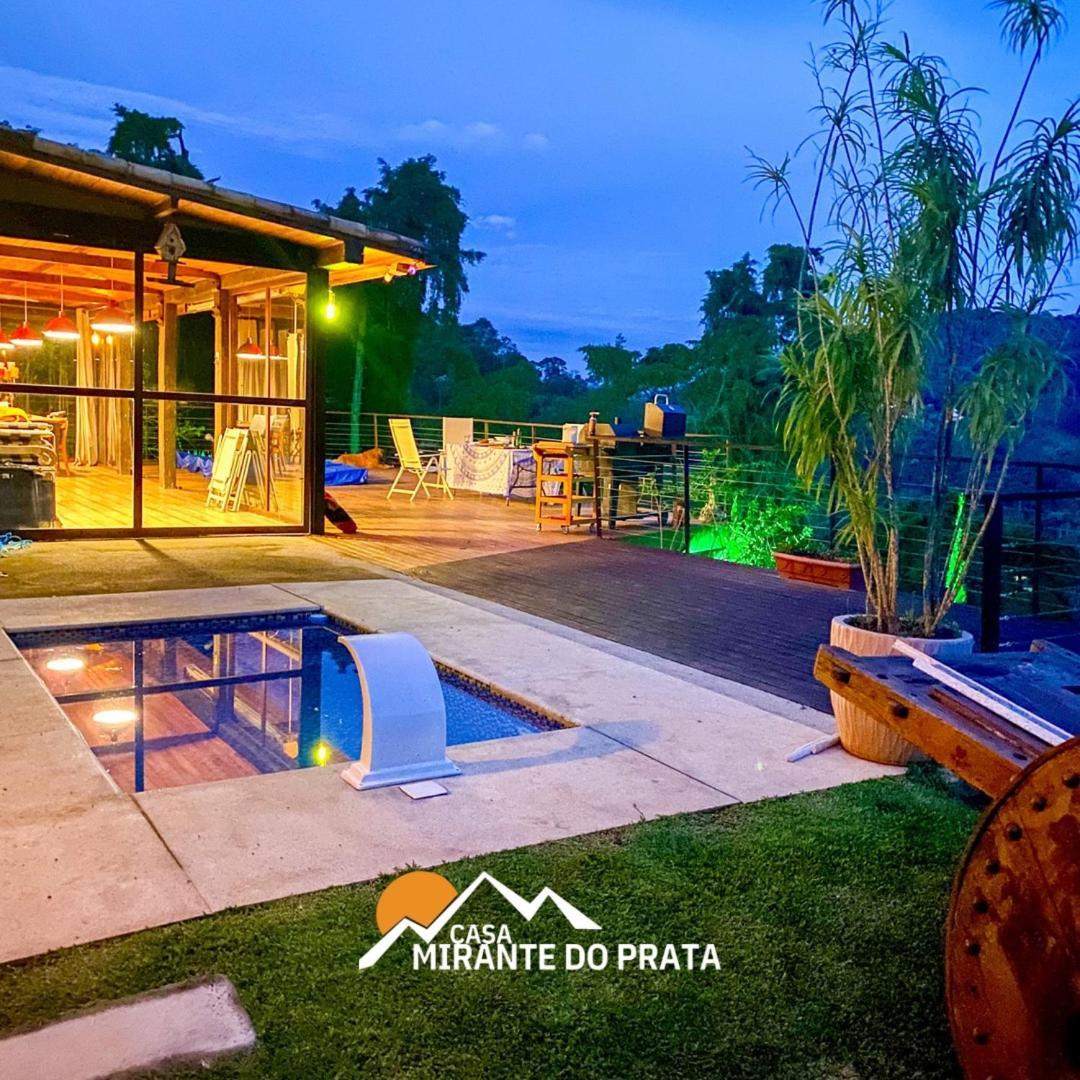 Casa Mirante do Prata no Vale das Videiras — 4-Star Luxury Hotel in Miguel Pereira, Brasil