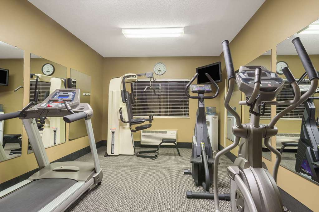 Ramada by Wyndham Catlettsburg Ashland - photo 6
