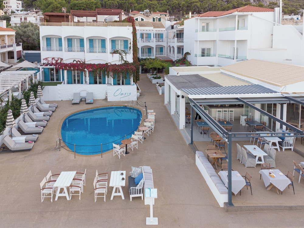 Oasis Beach Hotel — hotel in Skala