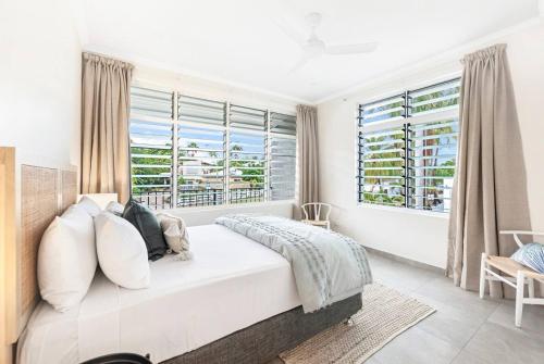 'Botanica Hoja' A Nightcliff Balcony Refresh — 4-Star Luxury Hotel in Darwin, Australia