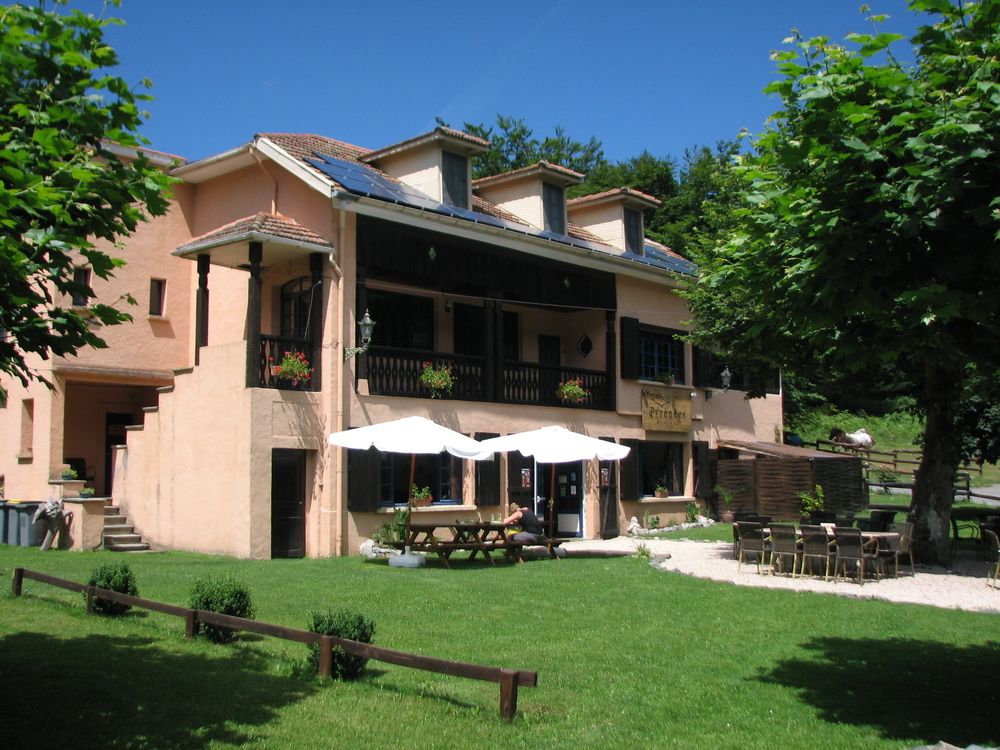 Pyrénées Emotions - carbon neutral hotel in Arbonne