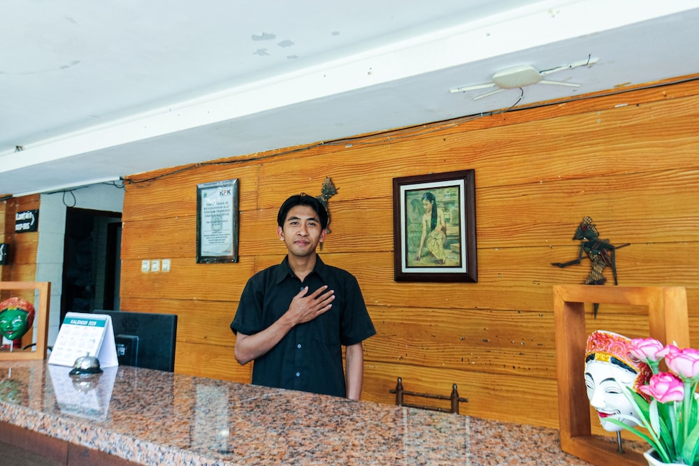 Hotel Bwalk Premiere — Malang — photo 4
