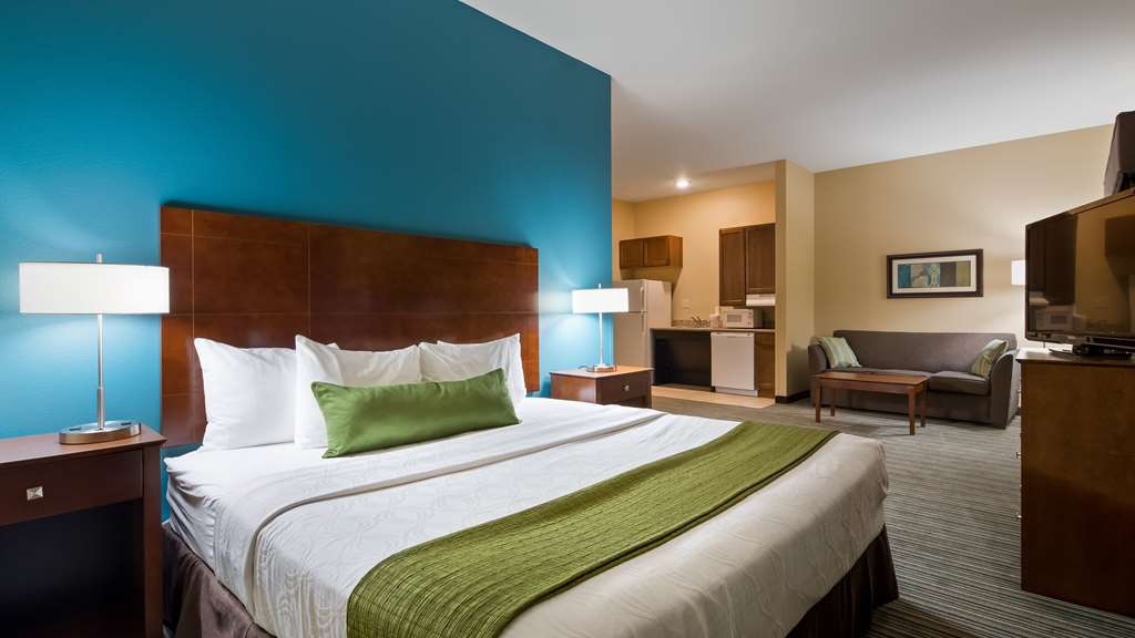 Best Western Plus Patterson Park Inn - photo 23
