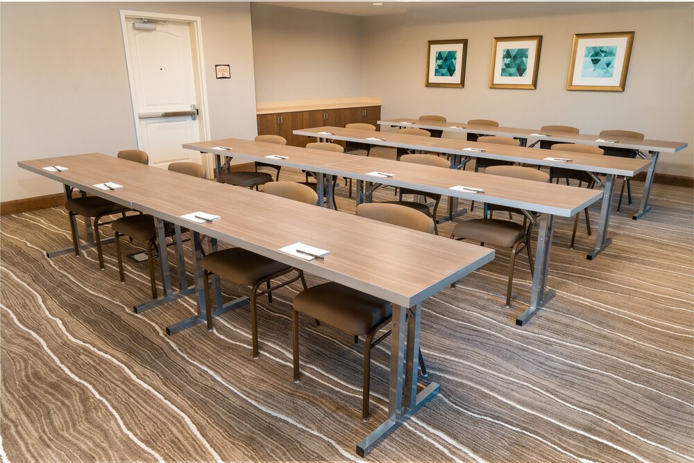 Staybridge Suites Coeur D'Alene by IHG - photo 35