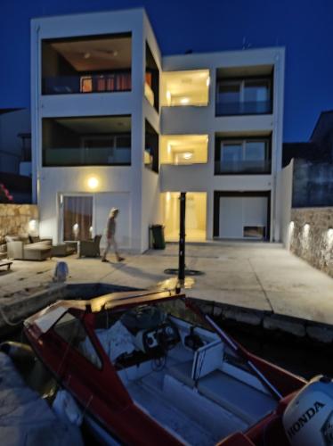 Villa Muzo — 4-Star Luxury Hotel in Tisno, Croatia