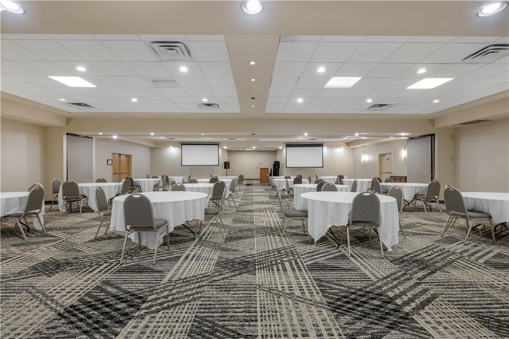 Best Western Plus York Hotel & Conference Center - photo 7