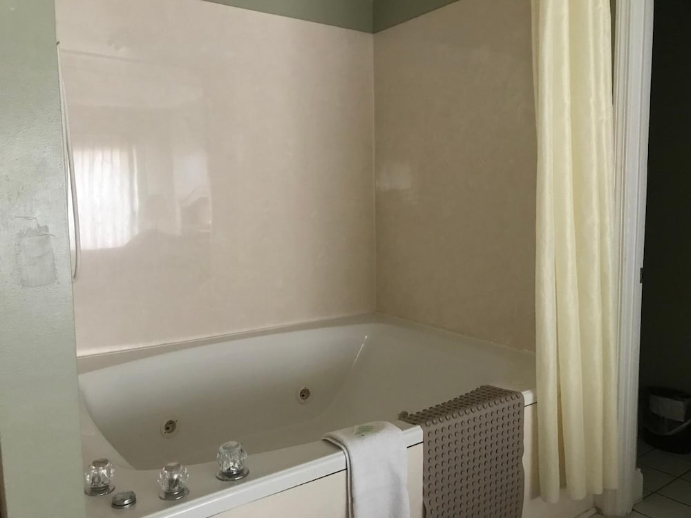 River Place Inn - photo 18