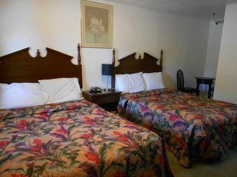 Lamplighter Motel Clinton Connecticut - photo 10