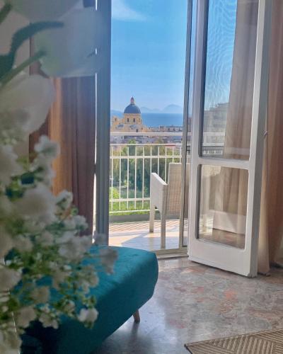 Vista Mare casa vacanze — 4-Star Luxury Hotel in Torre Annunziata, Italy