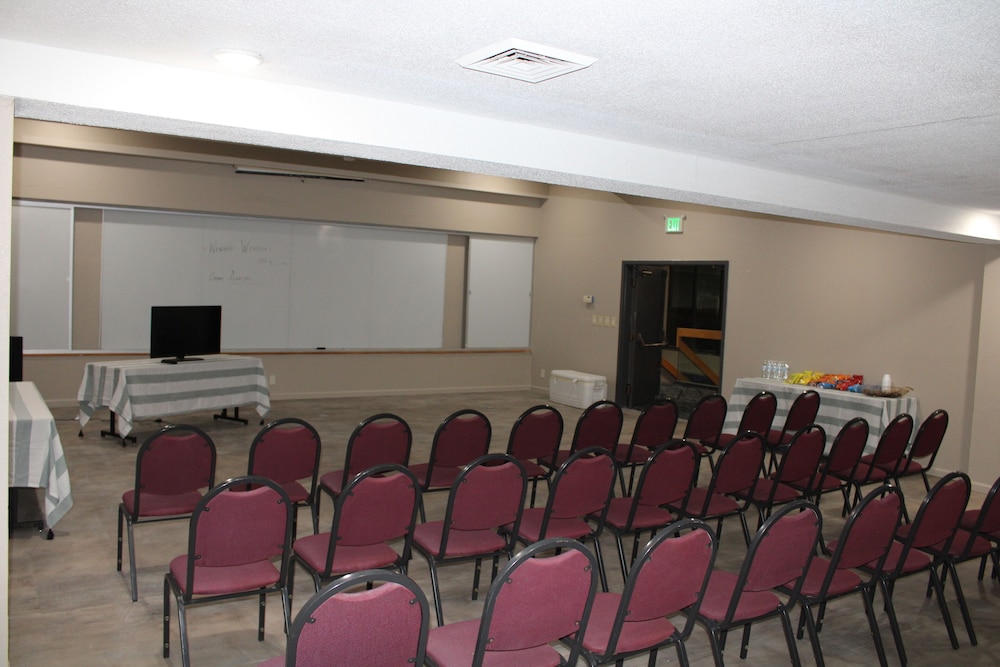 BlissPoint Inn kokomo - photo 16