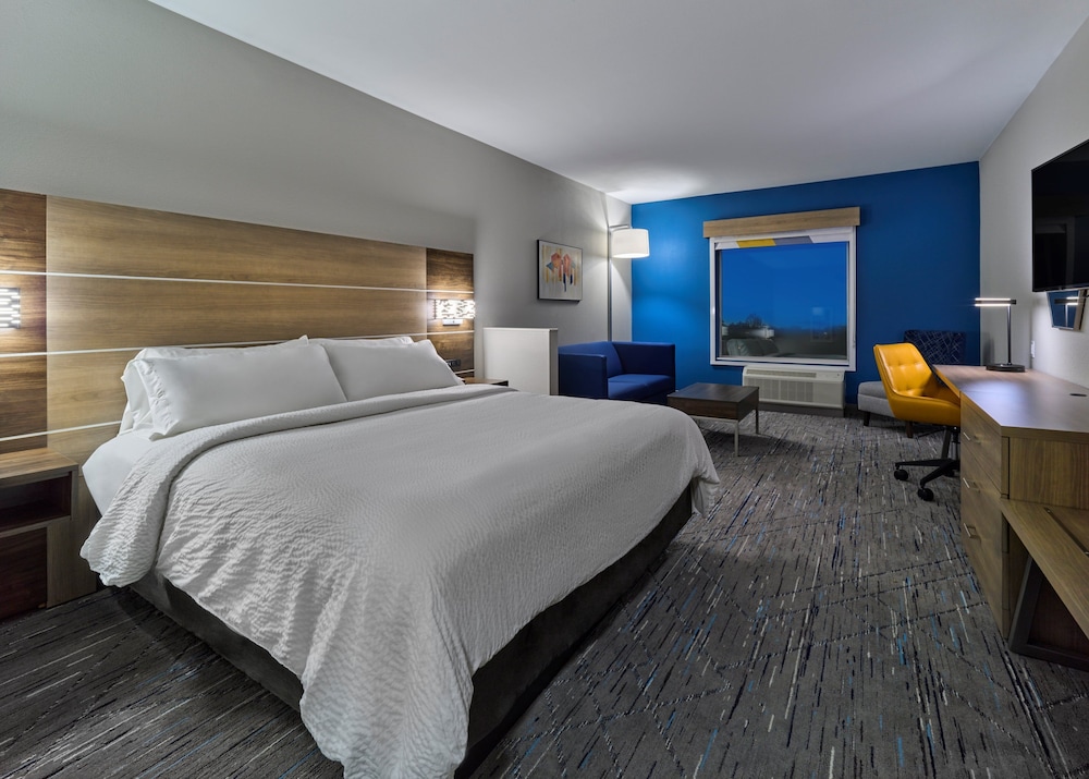 Holiday Inn Express Huntsville Space Center by IHG - photo 10