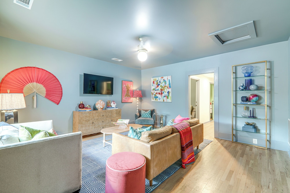 Walk to Bars Bites Bands: Bold Athens Getaway in Athens, United States