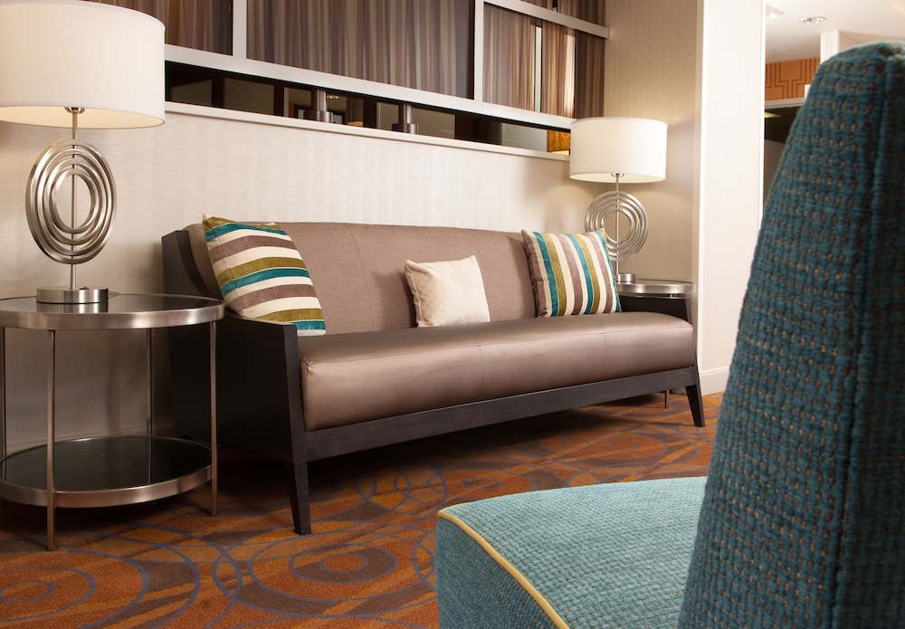 Hampton Inn Orlando International Airport - photo 8