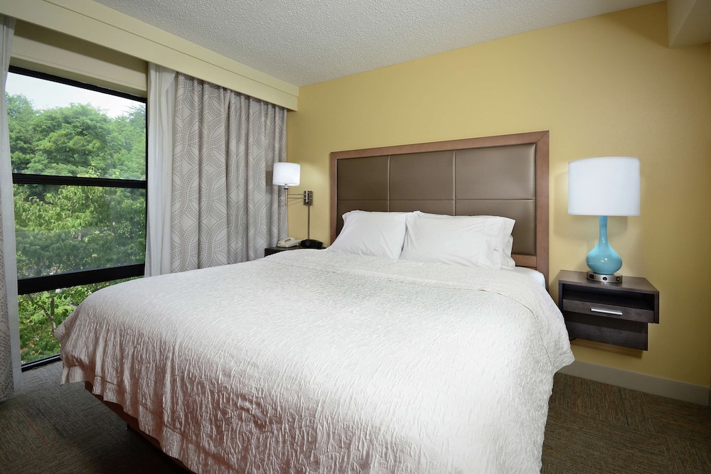 Hampton Inn Martinsville - photo 16