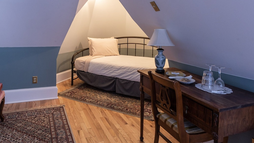 William Henry Miller Inn - photo 8