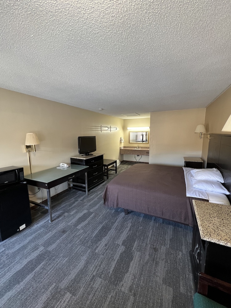 Green Valley Motel Winston Salem - photo 10