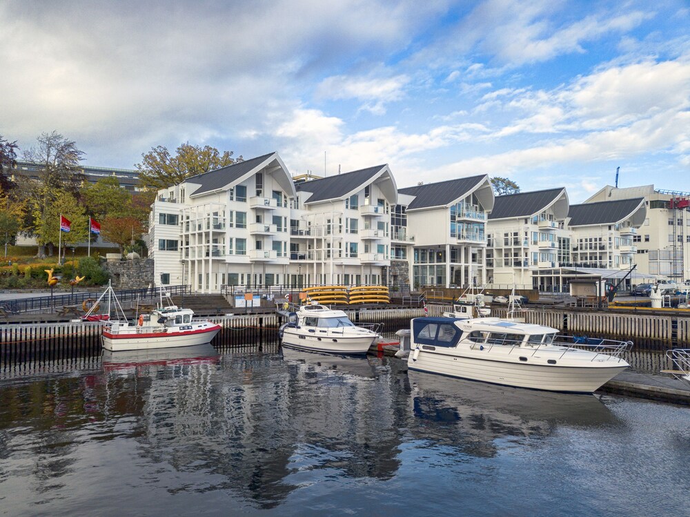 Molde Fjordhotell by Classic Norway Hotels — 4-Star Luxury Hotel in Molde, Norway