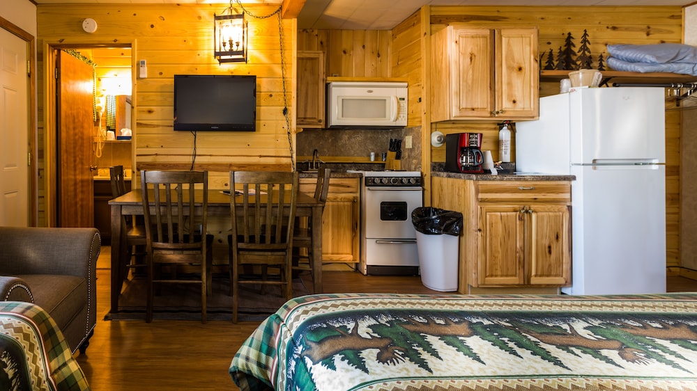 Curriers Lakeview Lodge - photo 9