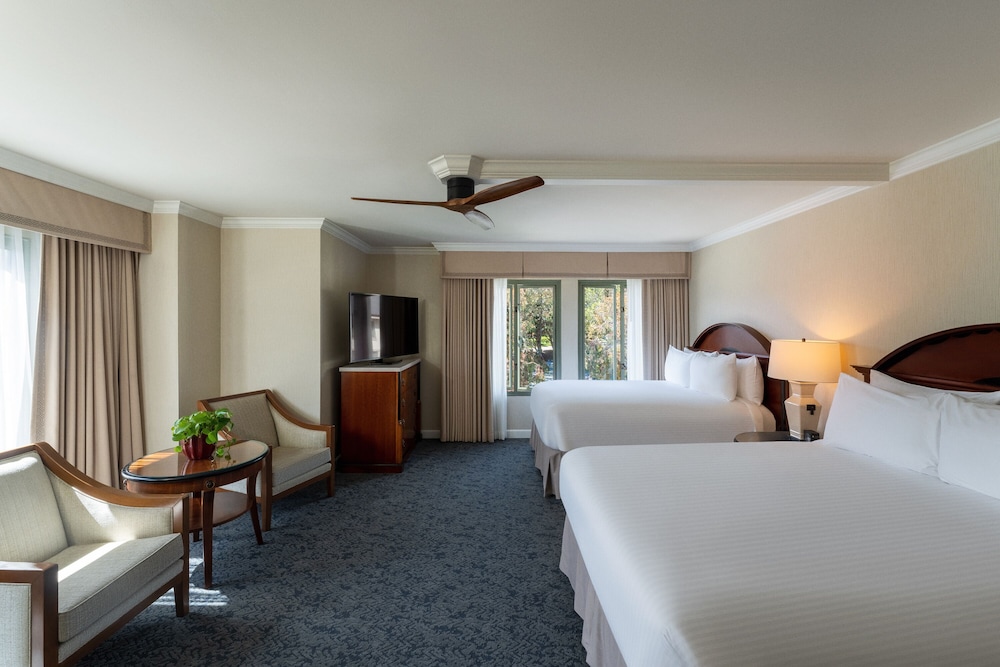 Monterey Plaza Hotel & Spa - photo 37