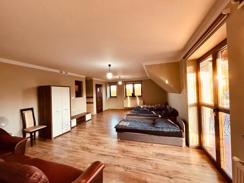 Noclegi Missterium - last minute hotel in Wojnicz