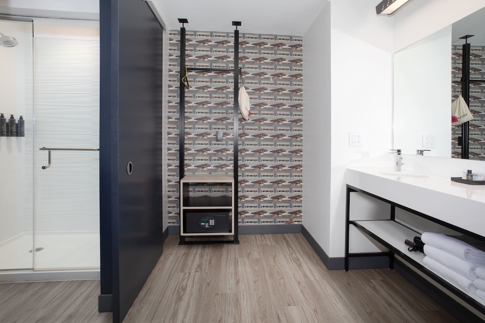 Aloft Omaha Aksarben Village - photo 15