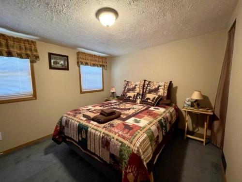 Cozy Cottage near Cook Forest Park ANF — 4-Star Luxury Hotel in Marienville, United States