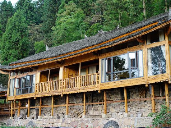 Baiyuntun Inn — hotel in Qianling