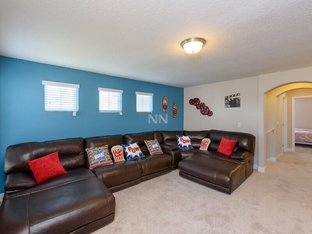 Fv61774 Solterra Resort 5 Bed 4.5 Baths Villa - photo 2