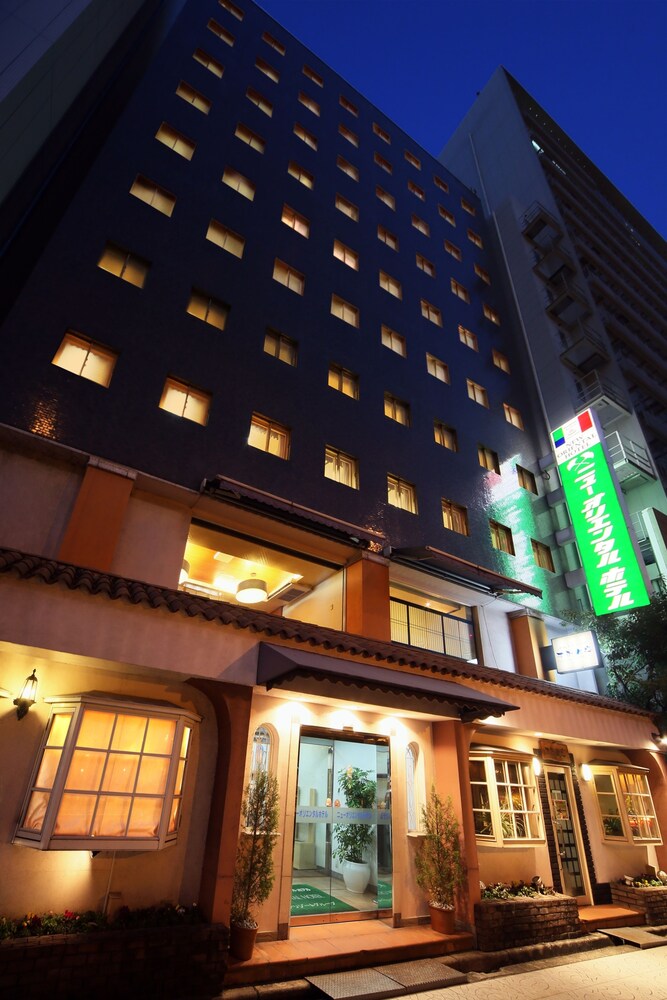New Oriental Hotel - last minute hotel in Osaka