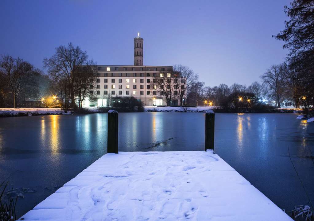 Steigenberger Parkhotel, Braunschweig/Brunswick, Germany - Exterior view winter evening