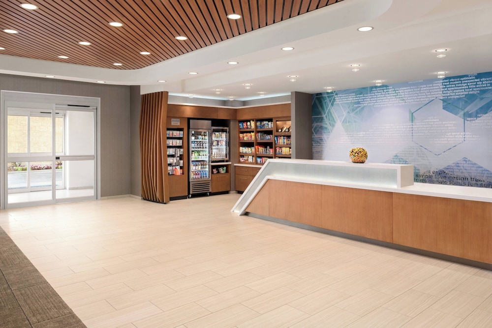 SpringHill Suites by Marriott Milwaukee West Wauwatosa - photo 4