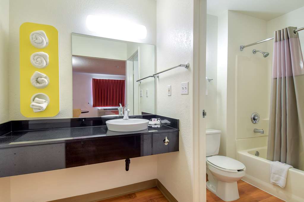 Motel 6 San Diego CA North - photo 14