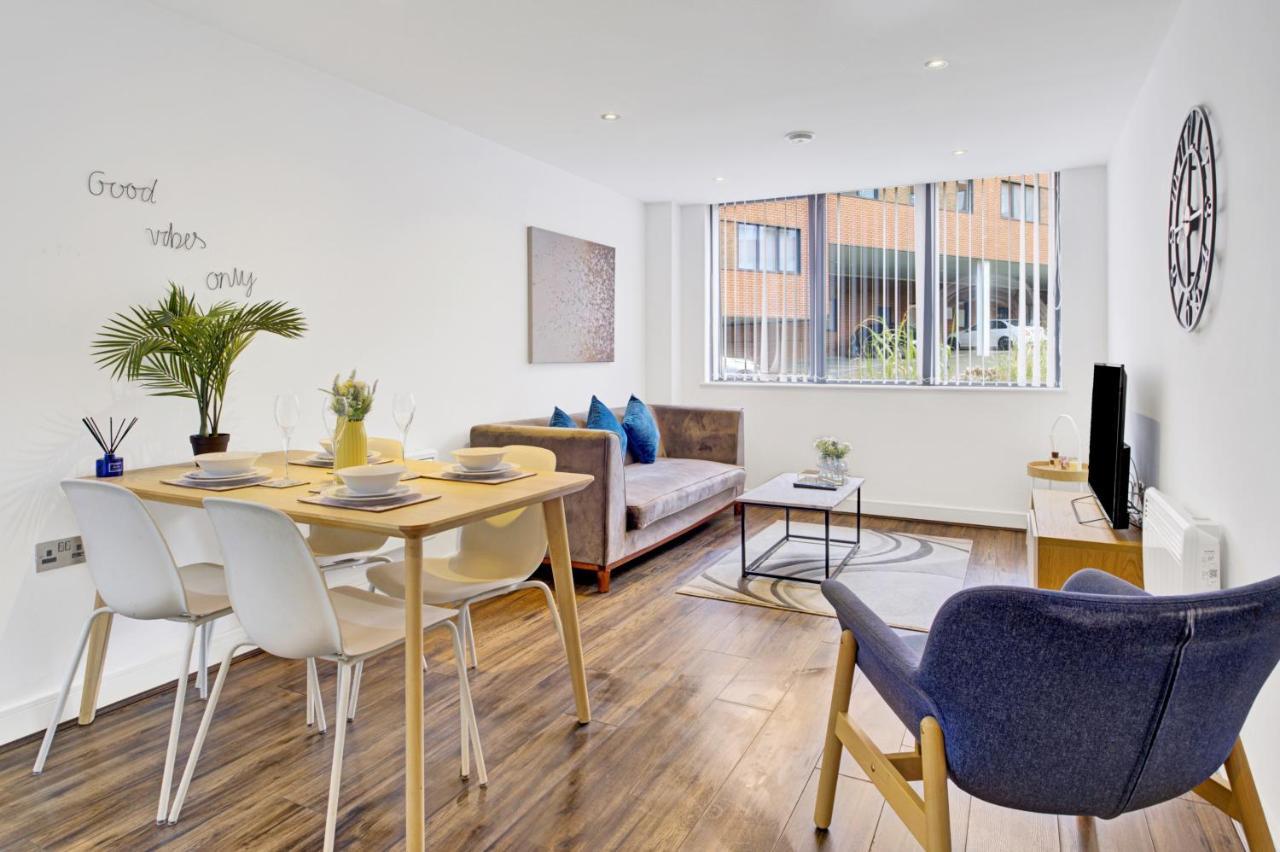 Cosy Birmingham Apartment Madison House — 4-Star Luxury Hotel in Birmingham, United Kingdom