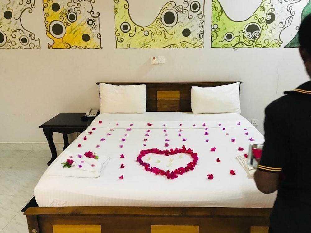 Hotel Royal Grand Paradise in Kelaniya, Sri Lanka