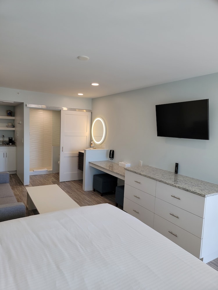 Silver Surf Gulf Beach Resort - photo 13