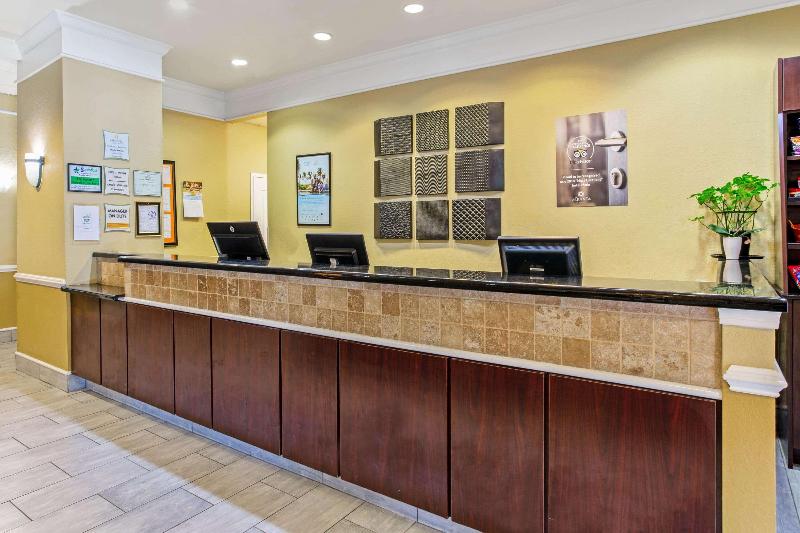 La Quinta Inn & Suites by Wyndham Mobile Tillman's Corner - photo 13